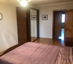 3-комнатные апартаменты улучшенные в Четыре комнаты