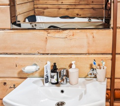 Дом с мангальной зоной в Дом на Телецком