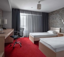 Стандарт Улучшенный двухместный с двумя кроватями в Marins Park Hotel Новосибирск