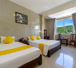 Семейный номер Standard с видом на горы в KLC Holidays Phu Quoc Hotel
