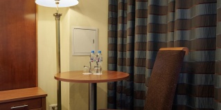 Москва: Отель Marins Park Hotel Москва Пражская