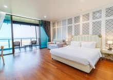 Двухместный номер Premier beachfront двуспальная кровать в Sea Sand Sun Hua Hin Resort