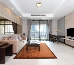 Трёхместный люкс Executive в Grand Asoke Suites Boutique Residence