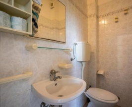Трёхместный номер Standard в Hotel Mamy