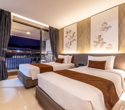 Двухместный номер Superior с балконом (2 отдельные кровати) в Отель Citrus Patong Hotel by Compass Hospitality