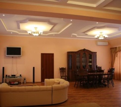 Апартаменты трехкомнатные с двумя спальнями, гостиной. в Княжна Мери