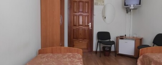 Двухместный номер 5 категории с раздельными кроватями сан.узел с душем на этаже в Фатима