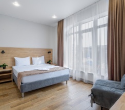 Люкс  101 102 203 204 303 304 в Grey`s hotel