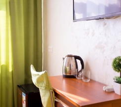 Стандартный трехместный номер в Rose manor