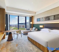 Люкс Deluxe в DoubleTree by Hilton Ya'An