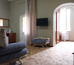 Люкс в Утомленные Солнцем