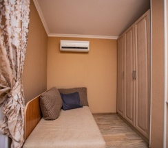 Комфорт 4-местный с двуспальной и односпальной кроватями с террасой в Джульетта