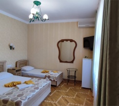 3-х местный с балконом в Континенталь