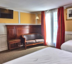 Трёхместный номер Standard в Hotel Touring
