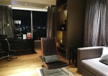 Люкс Presidential с красивым видом из окна в Mode Sathorn Hotel