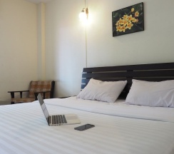 Номер Standard с балконом в Phutawan Kan Resort
