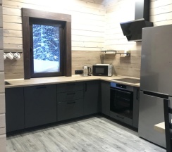 Апартаменты с 3 комнатами с балконом в Лесной