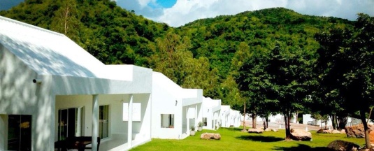 Двухместный люкс в Aristo Chic Resort & Farm