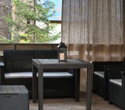 Дом с террасой и камином в Дух тайги