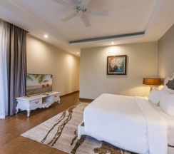 Вилла с 4 комнатами с видом на бассейн в Vinpearl Resort & Spa Nha Trang Bay