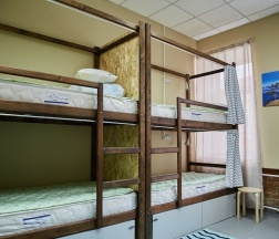 Четырёхместный номер Standard в Central