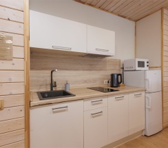 Лодж с купелью и сауной с видом на озеро в Пасторское озеро