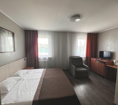 Номер стандарт с 1 двуспальной кроватью (с завтраком) в Баваренок