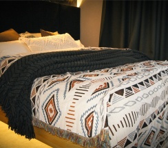 Лодж 2 с бесплатной сауной + Безлимитное посещение ЕлятыПарка в ЕлятыЛодж