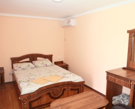 Двухместный номер Deluxe с балконом и с красивым видом из окна двуспальная кровать в Мираж-престиж