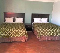 Номер Standard в Top Hat Motel