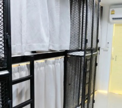Кровать в общем номере в Diamond & Rust Hostel
