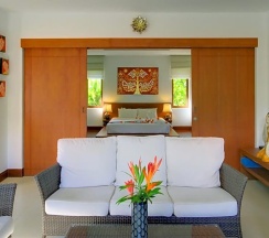 Двухместный люкс Deluxe с частичным видом двуспальная кровать в Laguna Villas Boutique Hotel