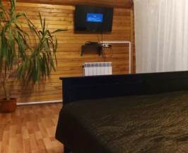 Двухместный номер Deluxe с балконом и с видом на озеро (двуспальная кровать) в Уют