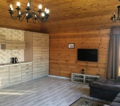 Коттедж с красивым видом из окна в Вилла Апсуа