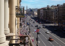 Улучшенный номер с балконом и видом на весь Невский проспект в Lopatin Nevsky 100