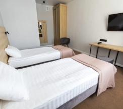 Трёхместный номер Standard с 2 комнатами в Геопур