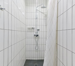 Одноместная капсула в общем женском номере (общие удобства) в Wellhome