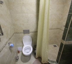 Двухместный номер Standard с балконом и с красивым видом из окна (двуспальная кровать) в Каскад