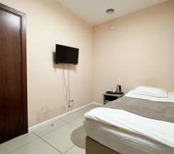 Номер эконом (без окна) в Central Hotel