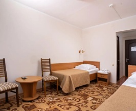 Двухместный номер 6 корпус 2 отдельные кровати в Приморский