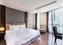 Трёхместный номер Superior в SureStay Plus Hotel by Best Western Sukhumvit 2