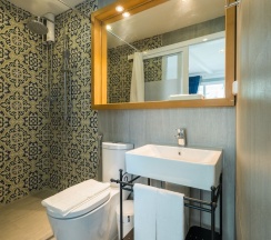Двухместный номер Standard с балконом двуспальная кровать в White Ivory Bed & Breakfast
