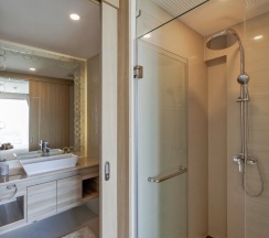 Апартаменты Luxury с балконом и с красивым видом из окна в Апартаменты Riviera Jomtien Fresh Apartments - 100 m to the beach