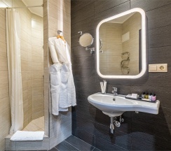 Улучшенный с двуспальной кроватью или двумя кроватями в Kravt Sadovaya Hotel