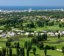 Апартаменты Deluxe в Green Village