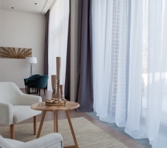 Люкс Presidential с балконом и с красивым видом из окна в Вилла Плёс