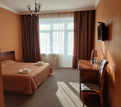 Стандарт 2-х местный с видом на горы (двуспальная кровать) в Grand hotel