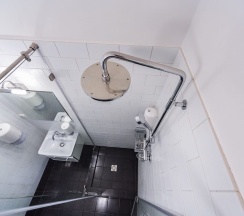 Кровать в общем номере (женский номер) в Icon hostel