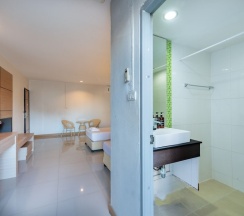 Двухместный номер Standard с балконом двуспальная кровать в The Legacy Hotel