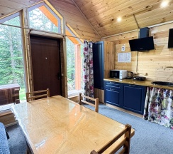 Шале 5. Четырёхместный номер комфорт с видом на горы в Белый волк